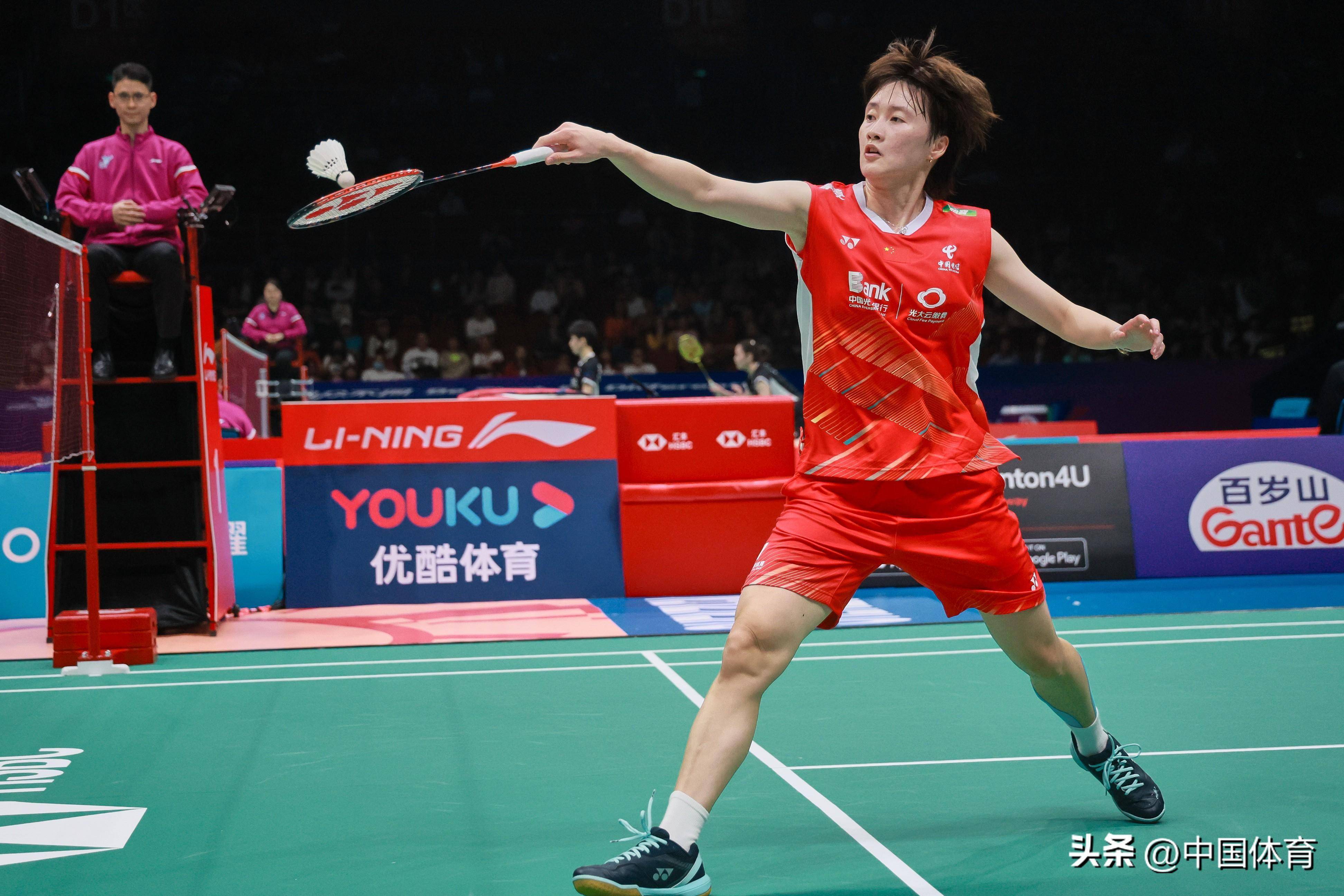 1篮板的黑 1篮板的黑